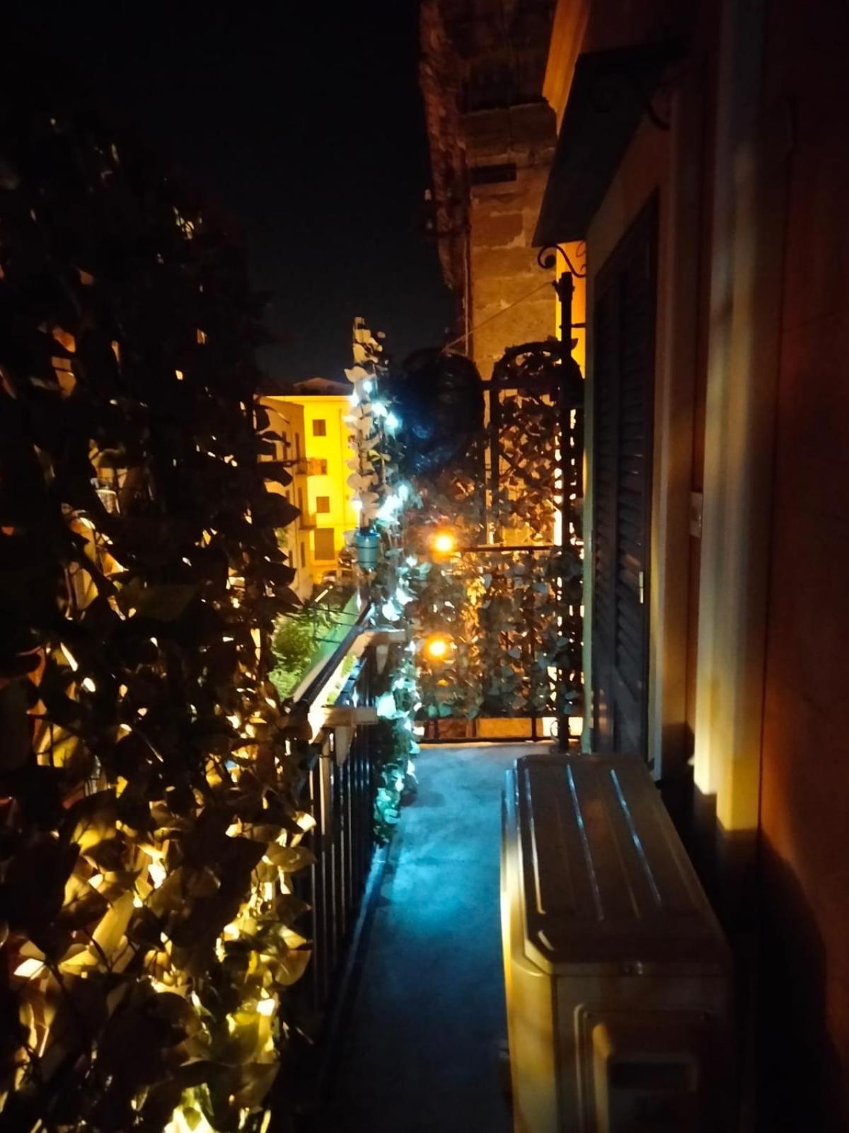 Palazzo Rea Apartment Palermo Exterior foto